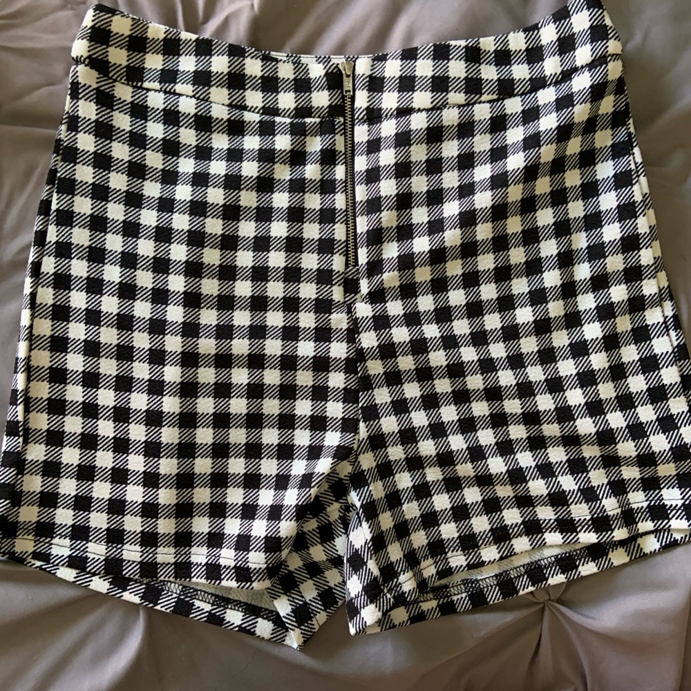 Gingham print high waisted shorts SHIEN